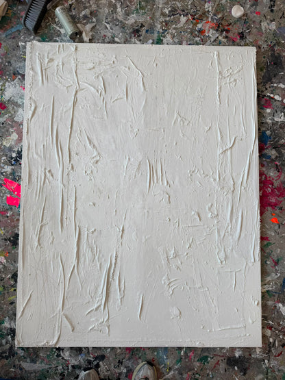 Abstraktes Gemälde auf Leinwand, gemalt in Weißtönen