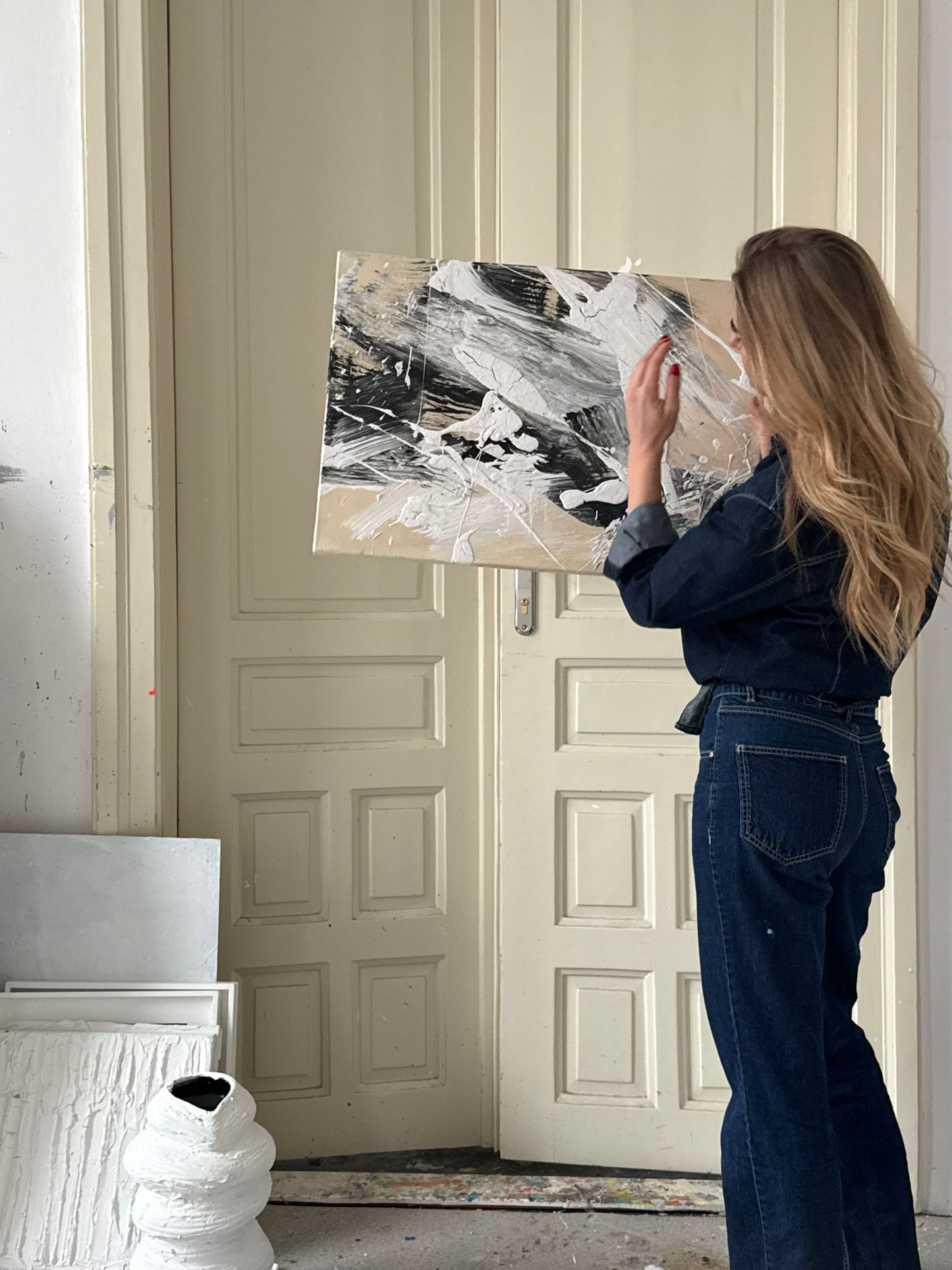 Hand-painted artwork on canvas in shades of beige - SPECTRUM WHISPERS 